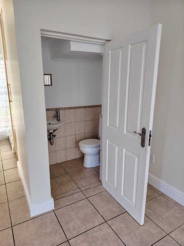 3 Bedroom Property for Sale in Sandbaai Western Cape